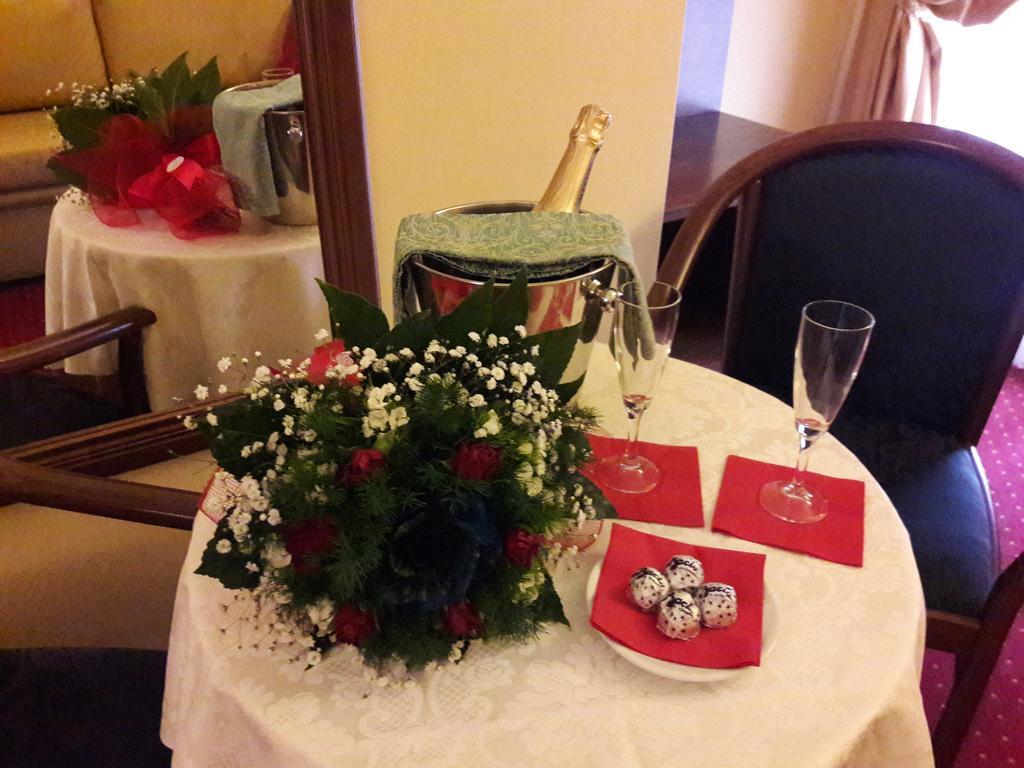 Hotel Antiche Terme Μπενεβέντο Εξωτερικό φωτογραφία
